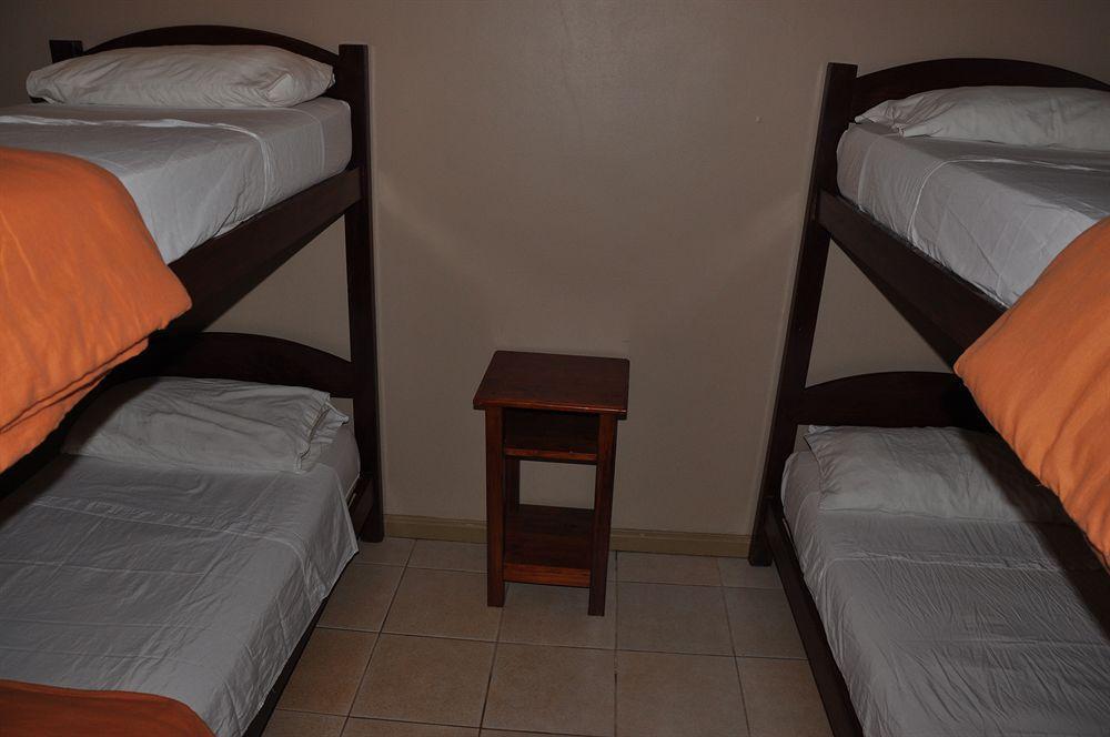 פוארטו איגואסו Iguazu Inn Hostel מראה חיצוני תמונה