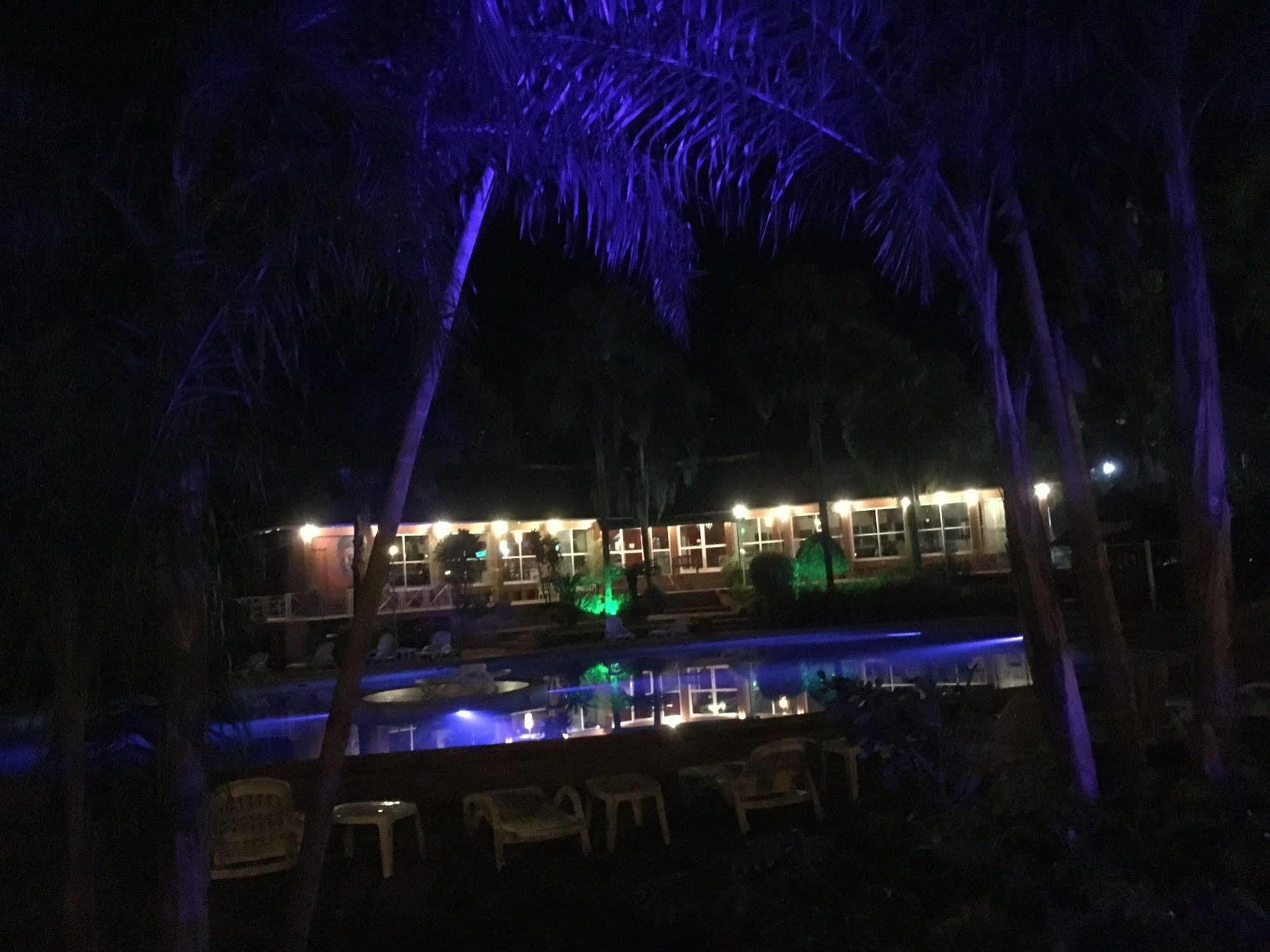 פוארטו איגואסו Iguazu Inn Hostel מראה חיצוני תמונה