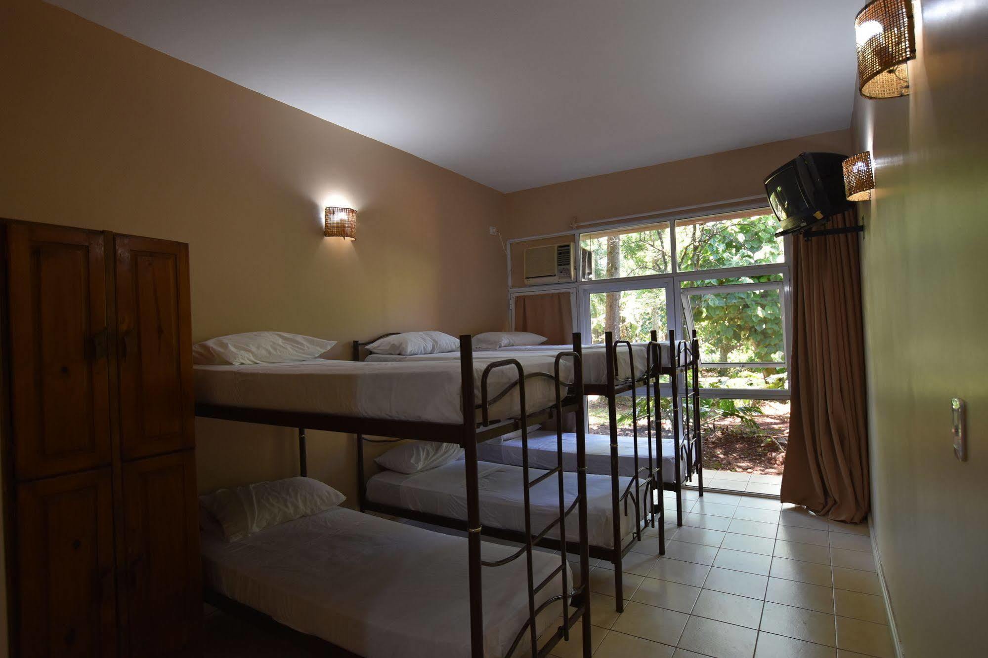 פוארטו איגואסו Iguazu Inn Hostel מראה חיצוני תמונה